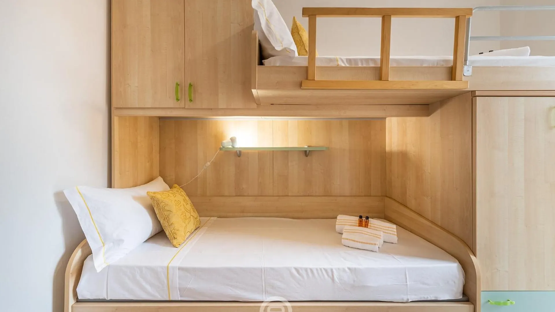 House Atena Sa Rocca Tunda Tatil Evi